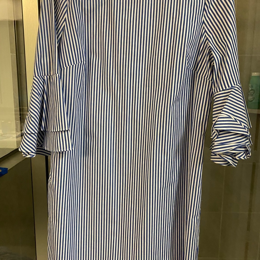 Calvin Klein summer dress lined